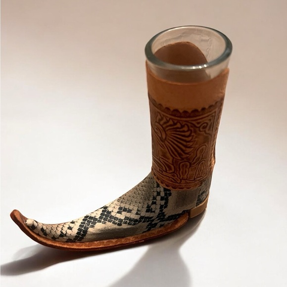 Shot Glass Snakeskin NWOT - Picture 2 of 4
